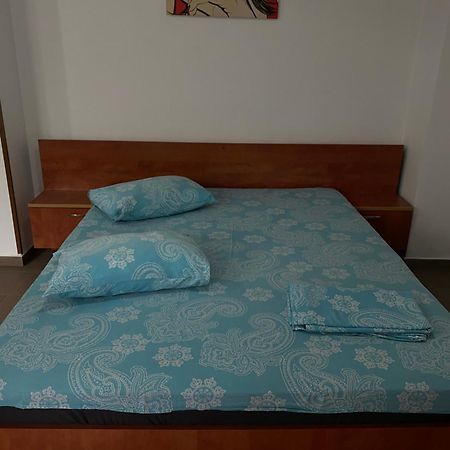 הוילה בוקרשט Quiet Garden 1St Floor מראה חיצוני תמונה